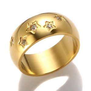 NEW Chunky 18k Yellow Gold Diamond Star Ring